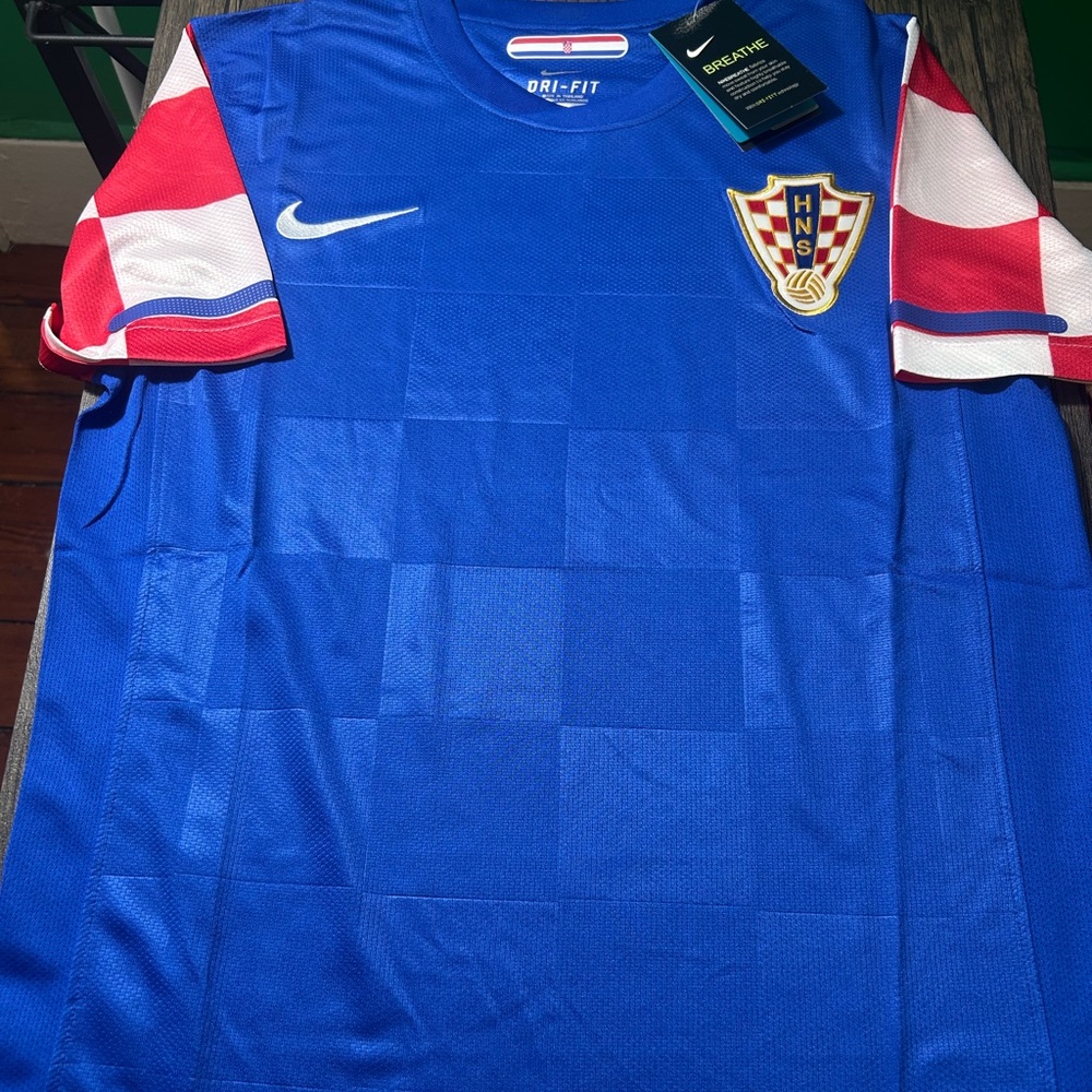 Nike Men’s Blue Croatia National Team Jersey with Red-White Check Sleeve Accents